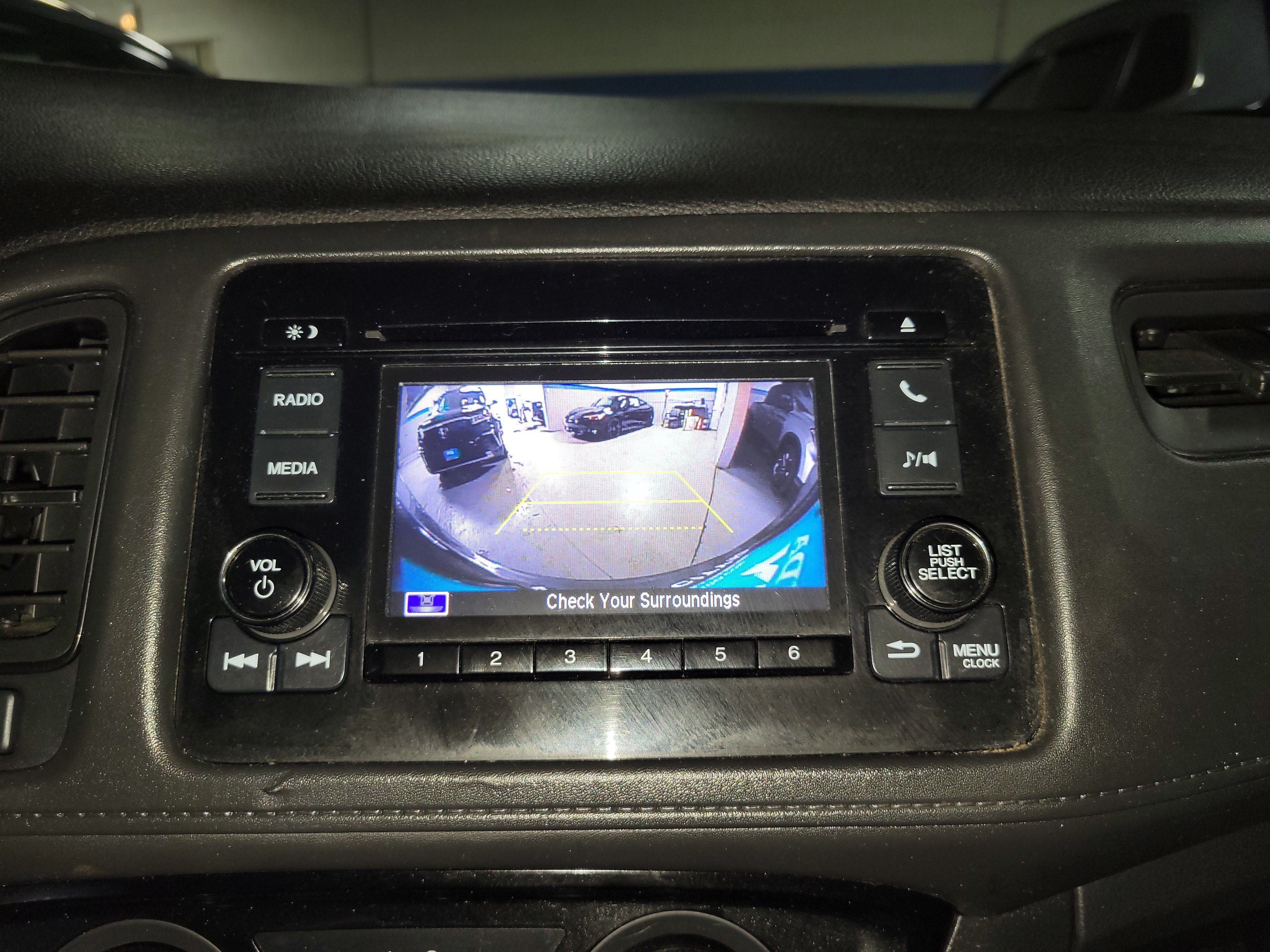 Used 2020 Honda HR-V LX image 27