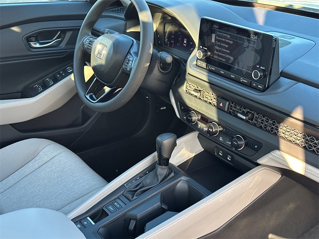 New 2025 Honda Accord SE image 7