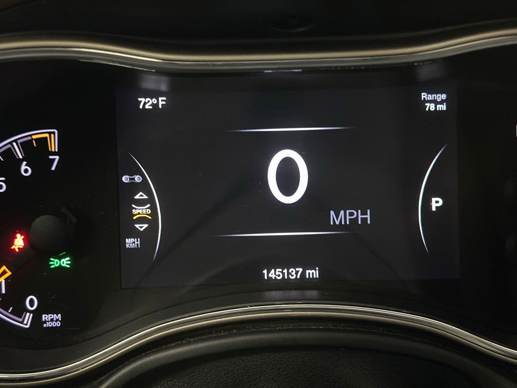Used 2015 Jeep Grand Cherokee Summit AWD/4WD image 4