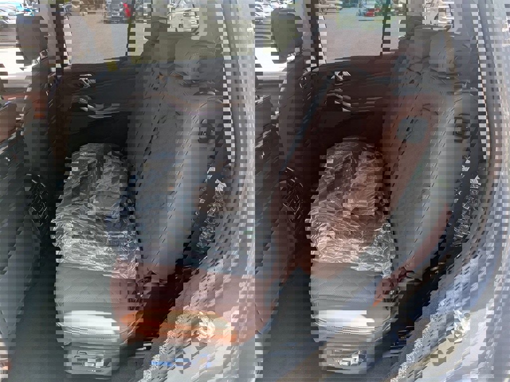 New 2026 BMW X7 xDrive40i w/ Premium Package image 23