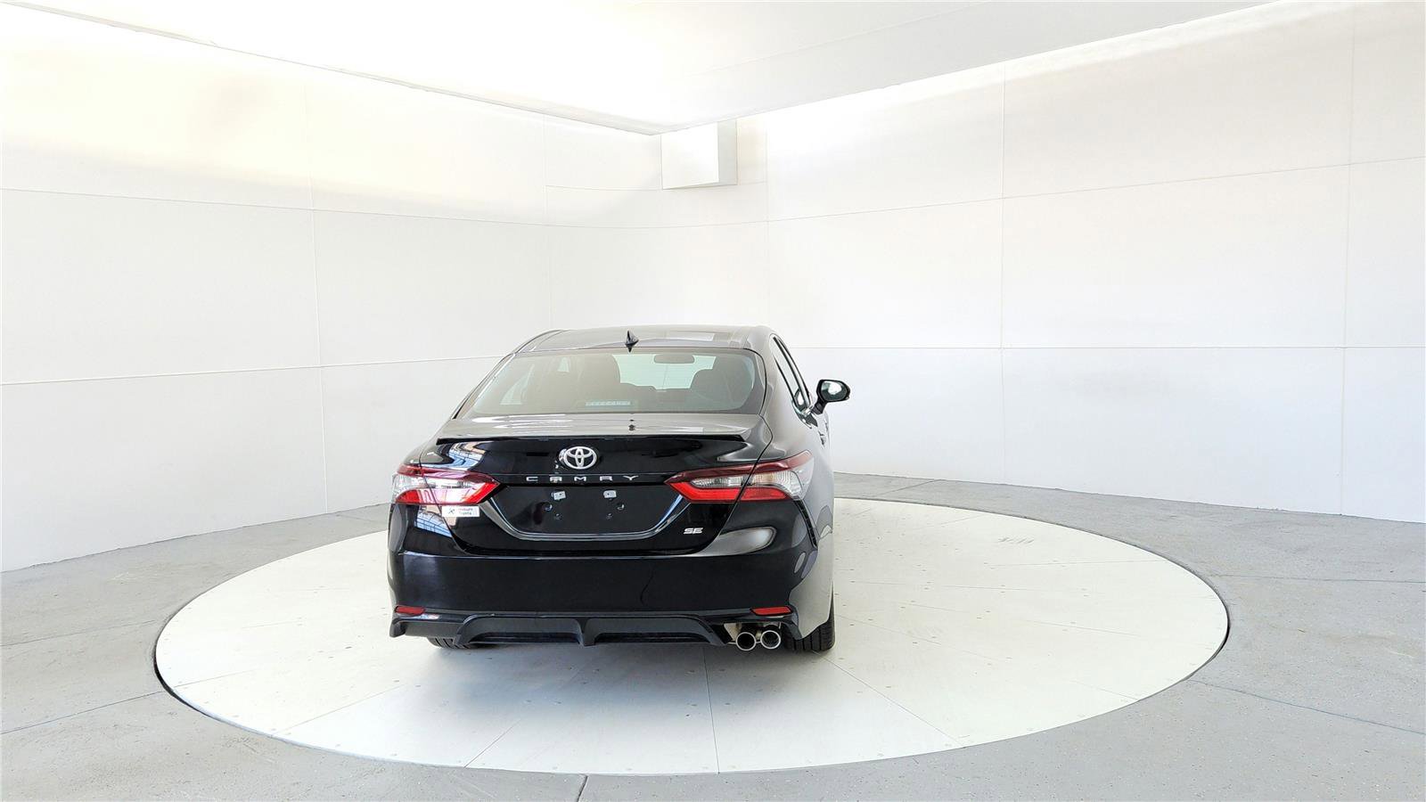 Certified 2024 Toyota Camry SE w/ Cold Weather Package FWD image 5