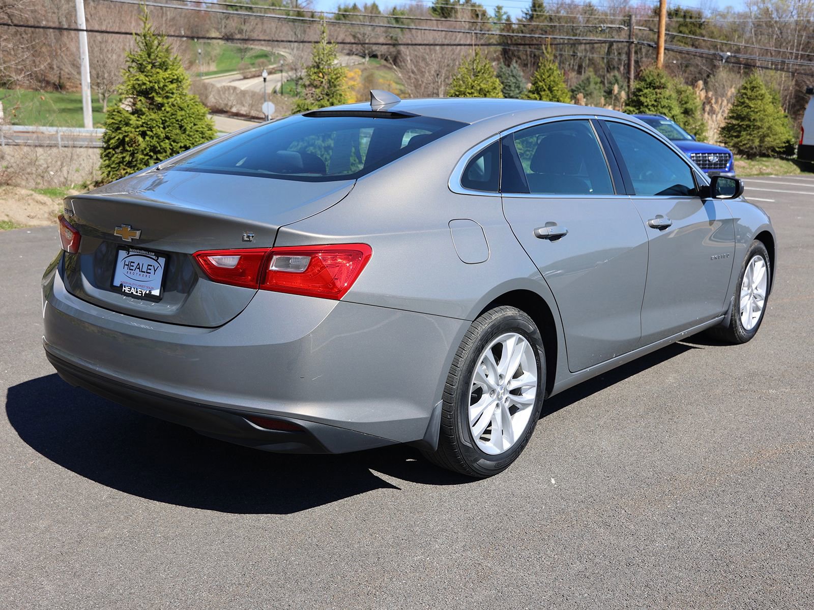 Used 2017 Chevrolet Malibu LT image 7