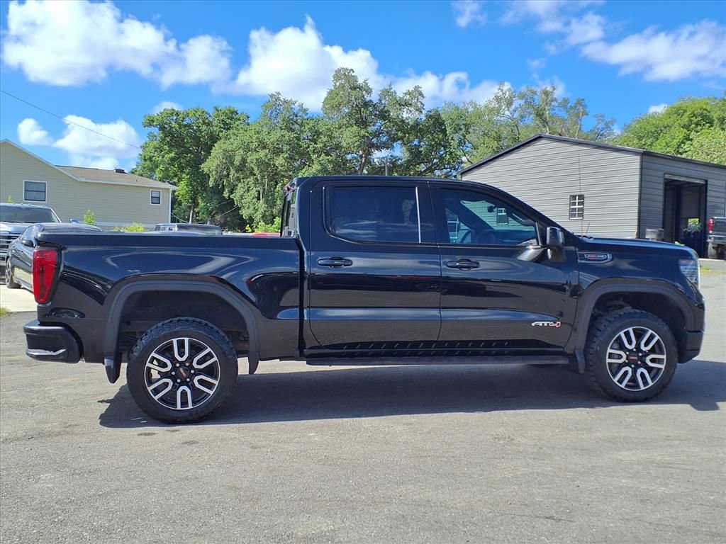 Used 2022 GMC Sierra 1500 AT4 w/ AT4 Premium Package image 8