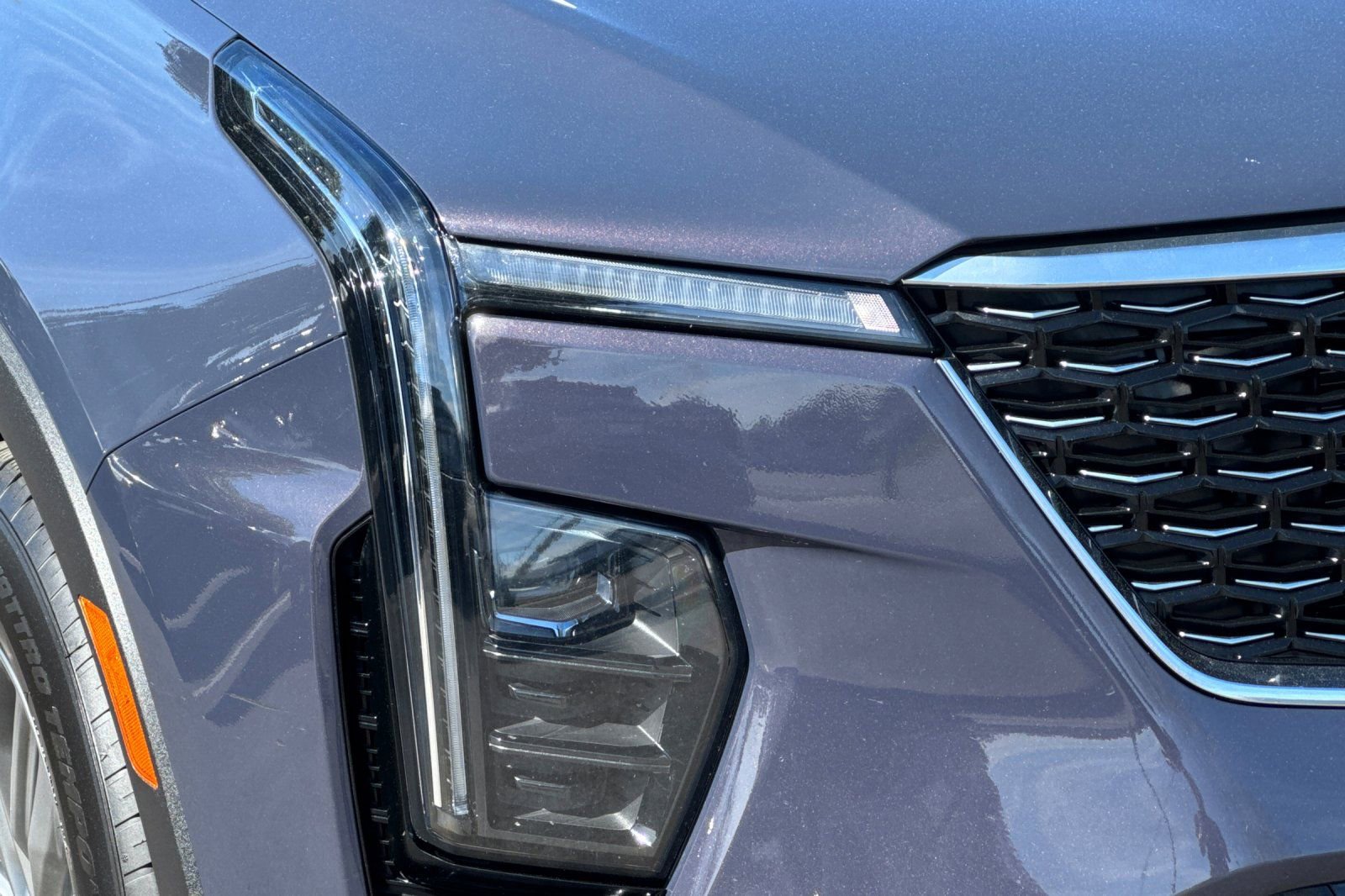 Used 2025 Cadillac XT4 Premium Luxury image 43