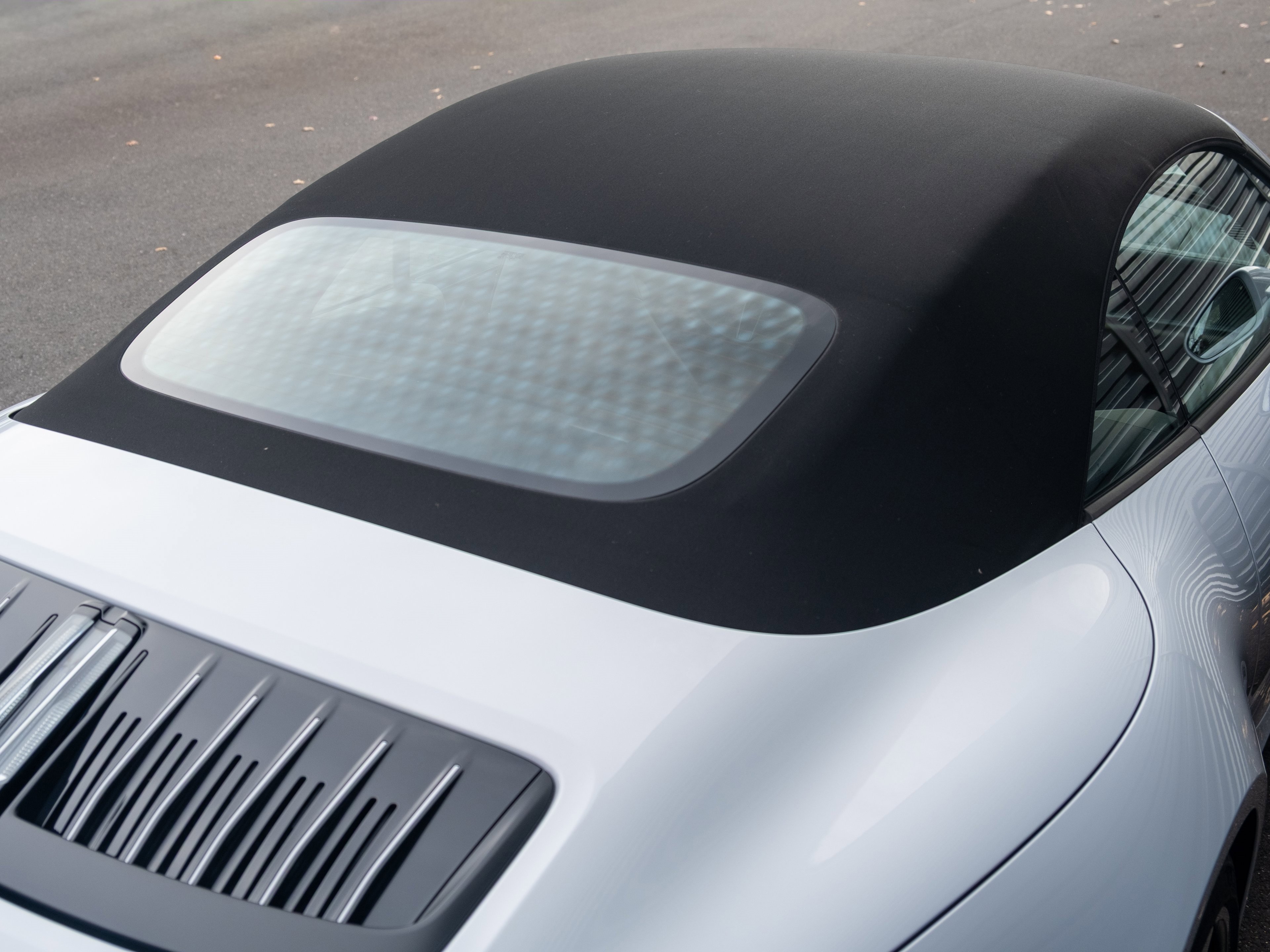 Certified 2025 Porsche 911 Carrera image 41