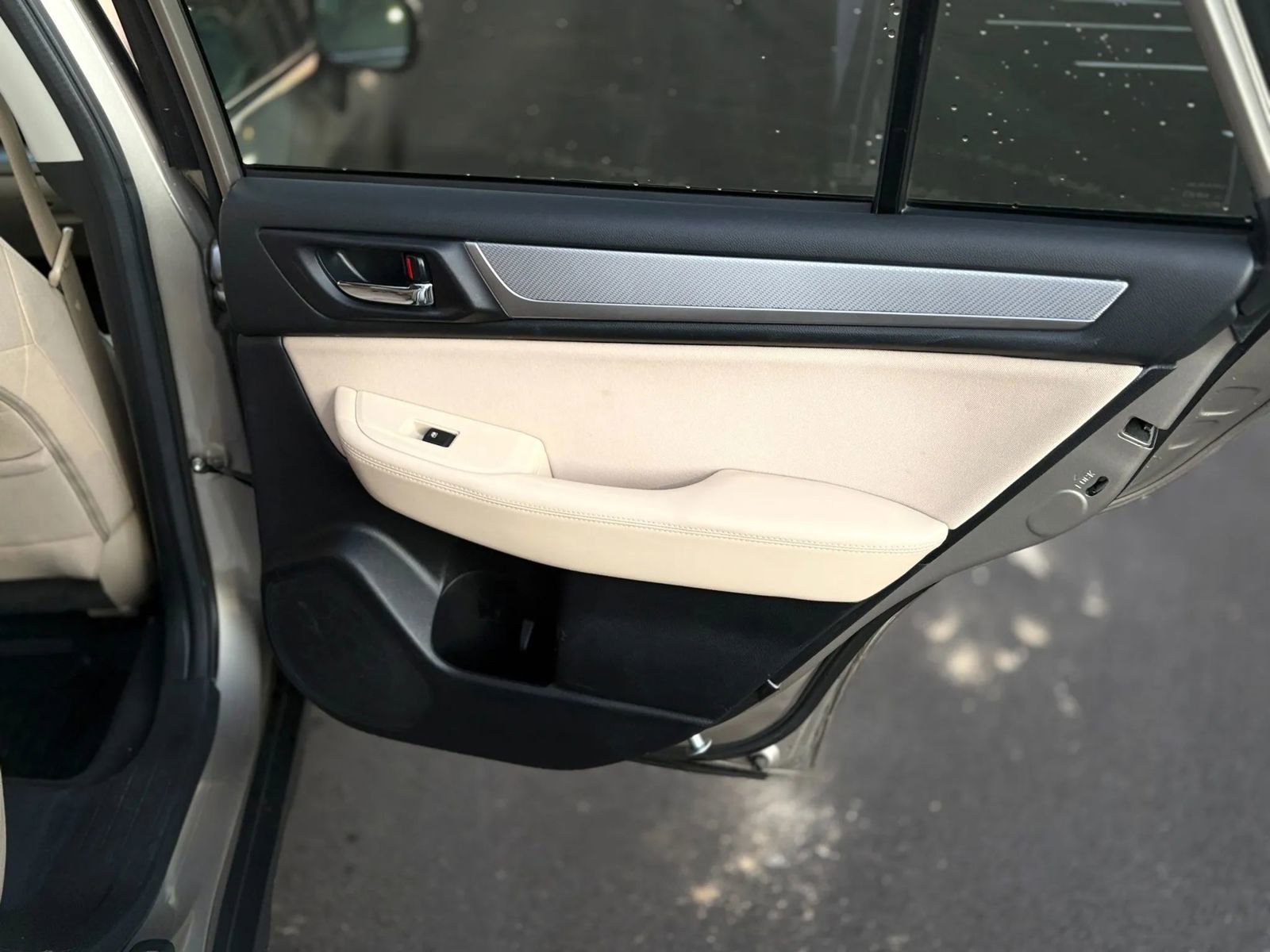 Used 2019 Subaru Outback 2.5i Premium image 17