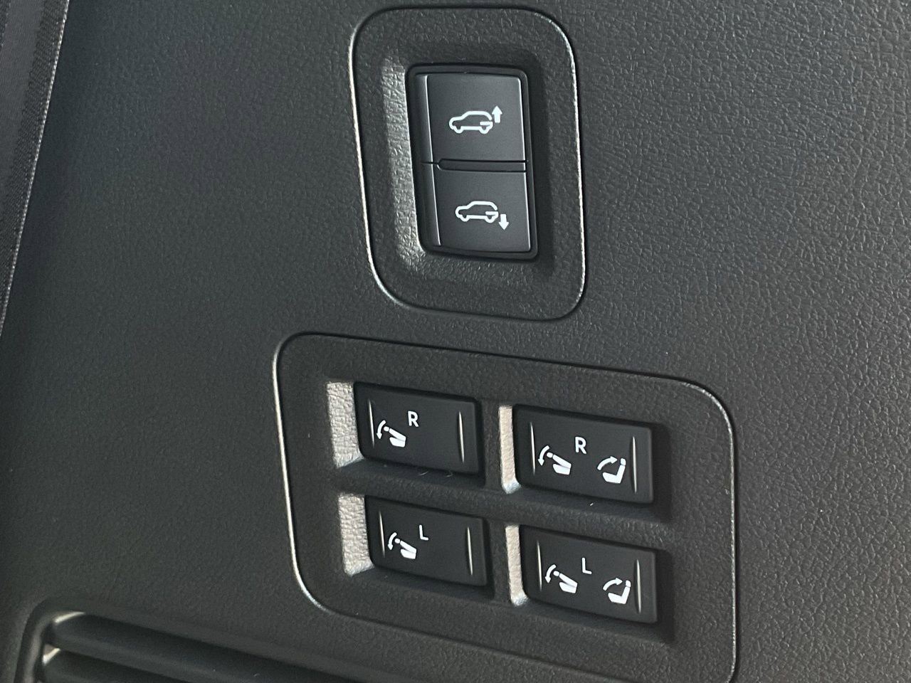 New 2026 Nissan Armada PRO-4X image 19