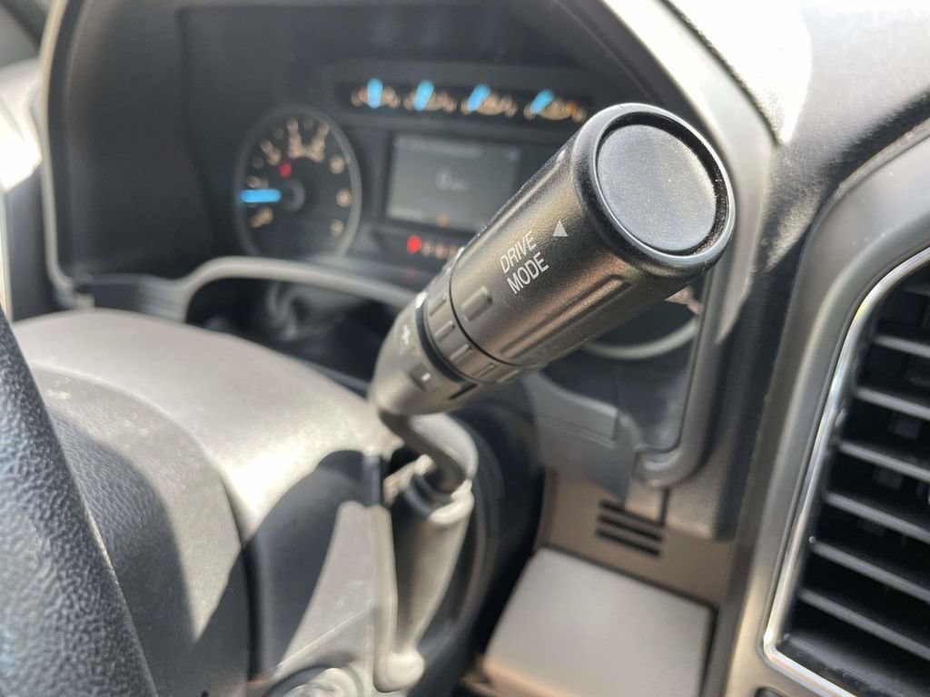 Certified 2018 Ford F150 XLT w/ Equipment Group 302A Luxury AWD/4WD image 17