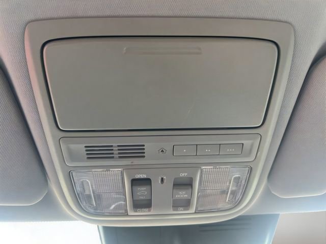 Used 2018 Honda CR-V EX-L image 16