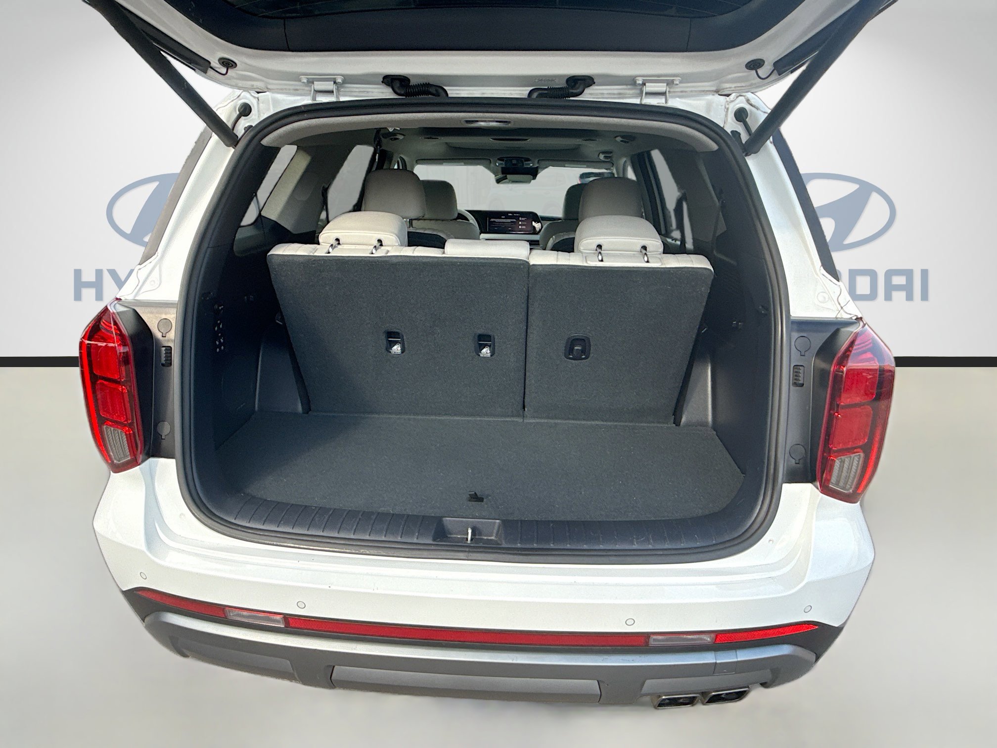 Used 2024 Hyundai Palisade Limited image 24