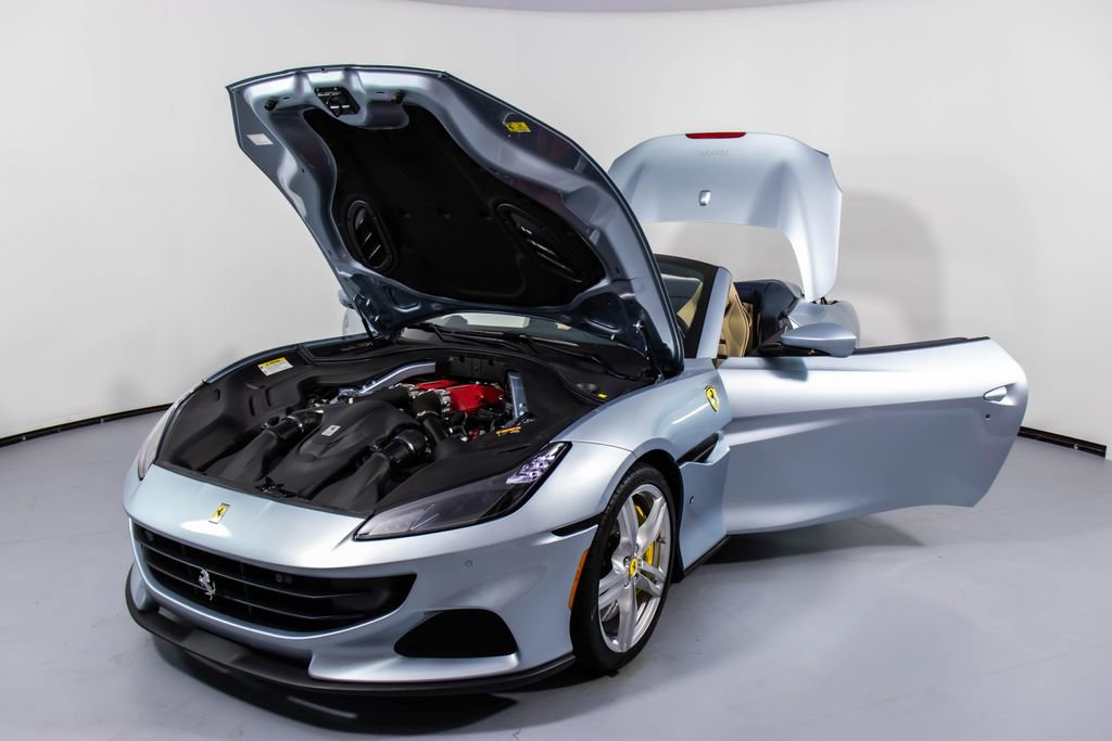 Certified 2022 Ferrari Portofino M image 33
