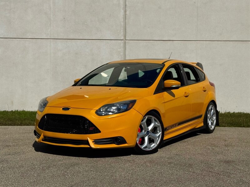 Used 2013 Ford Focus ST FWD image 1