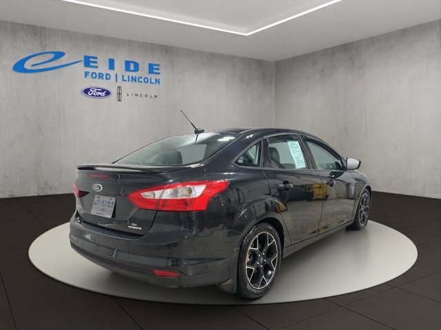 Used 2014 Ford Focus SE w/ Equipment Group 201A image 8