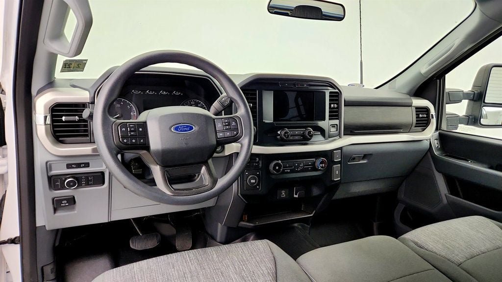 Used 2022 Ford F150 XLT w/ XTR Package AWD/4WD image 12