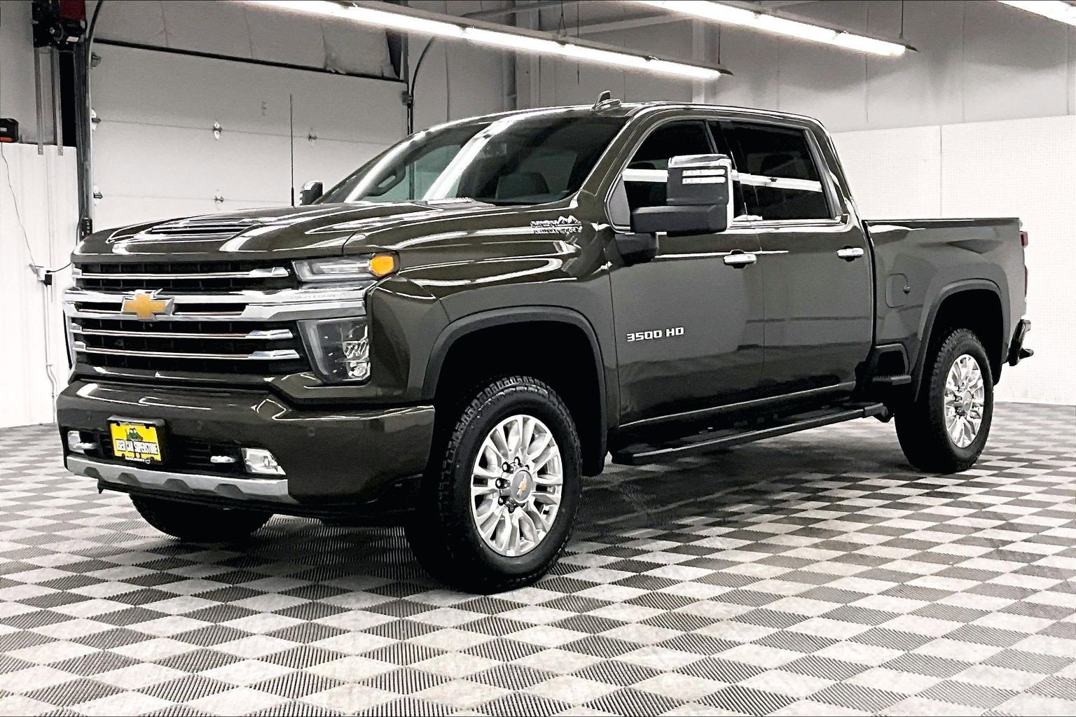 Used 2022 Chevrolet Silverado 3500 High Country w/ Safety Package II AWD/4WD image 12