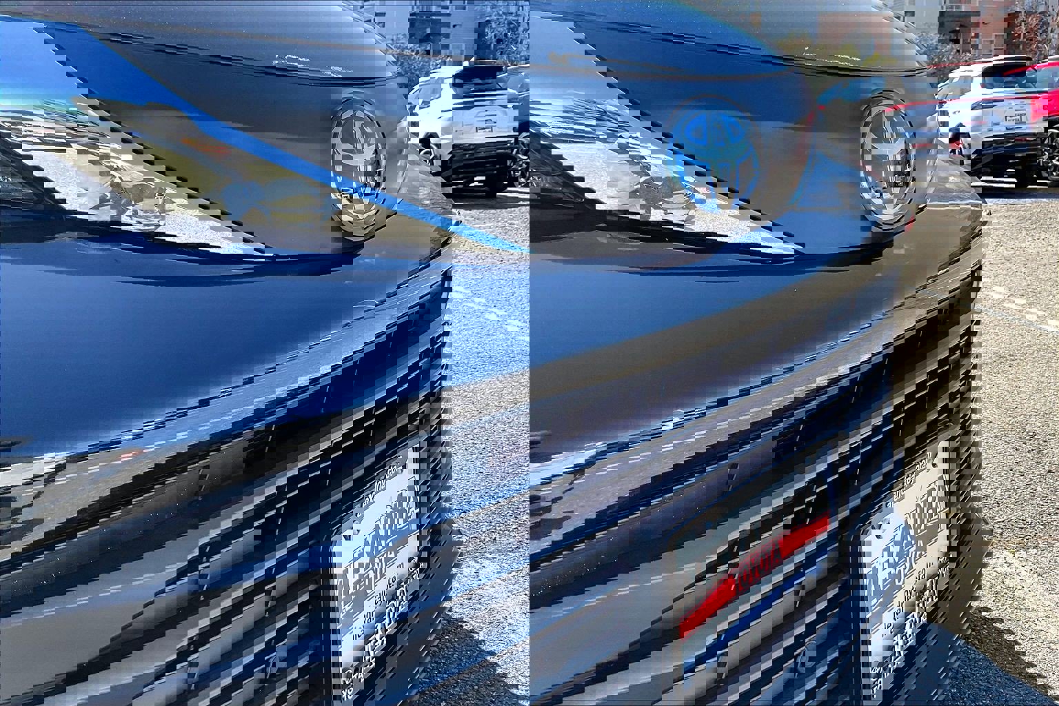 Used 2025 Toyota Sienna XLE w/ XLE Plus Package image 30