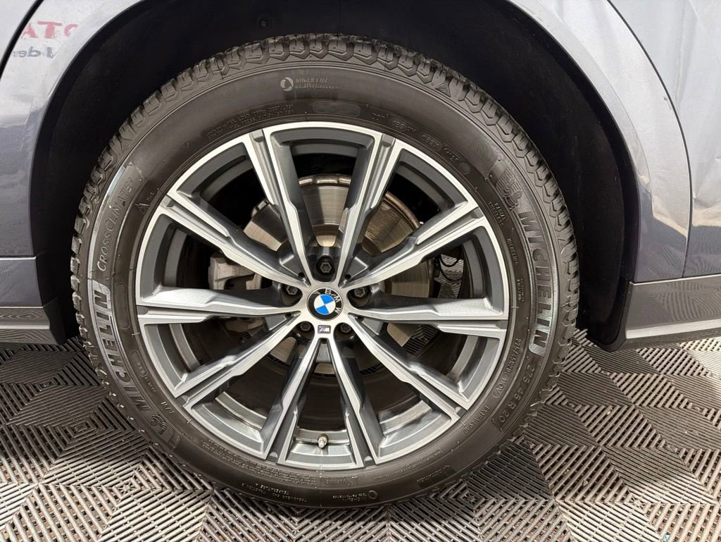 Used 2021 BMW X6 xDrive40i w/ M Sport Package AWD/4WD image 34
