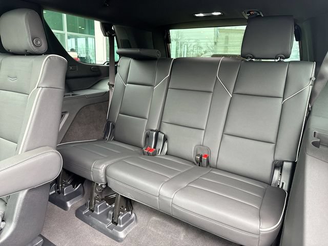 Used 2025 Cadillac Escalade Premium Luxury AWD/4WD image 11