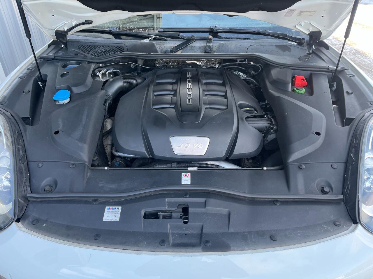 Used 2015 Porsche Cayenne Diesel image 41