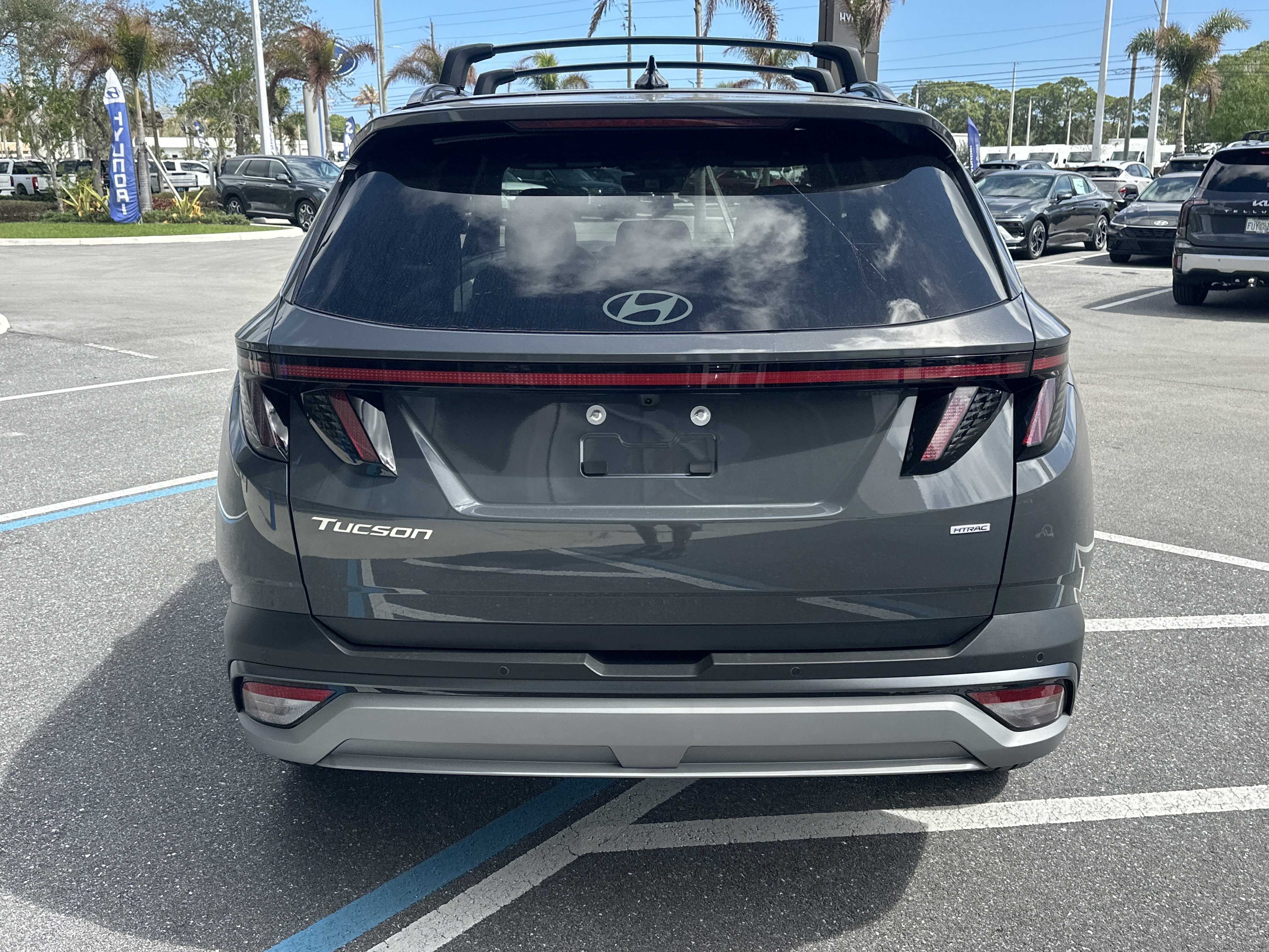 New 2026 Hyundai Tucson Limited AWD/4WD image 8