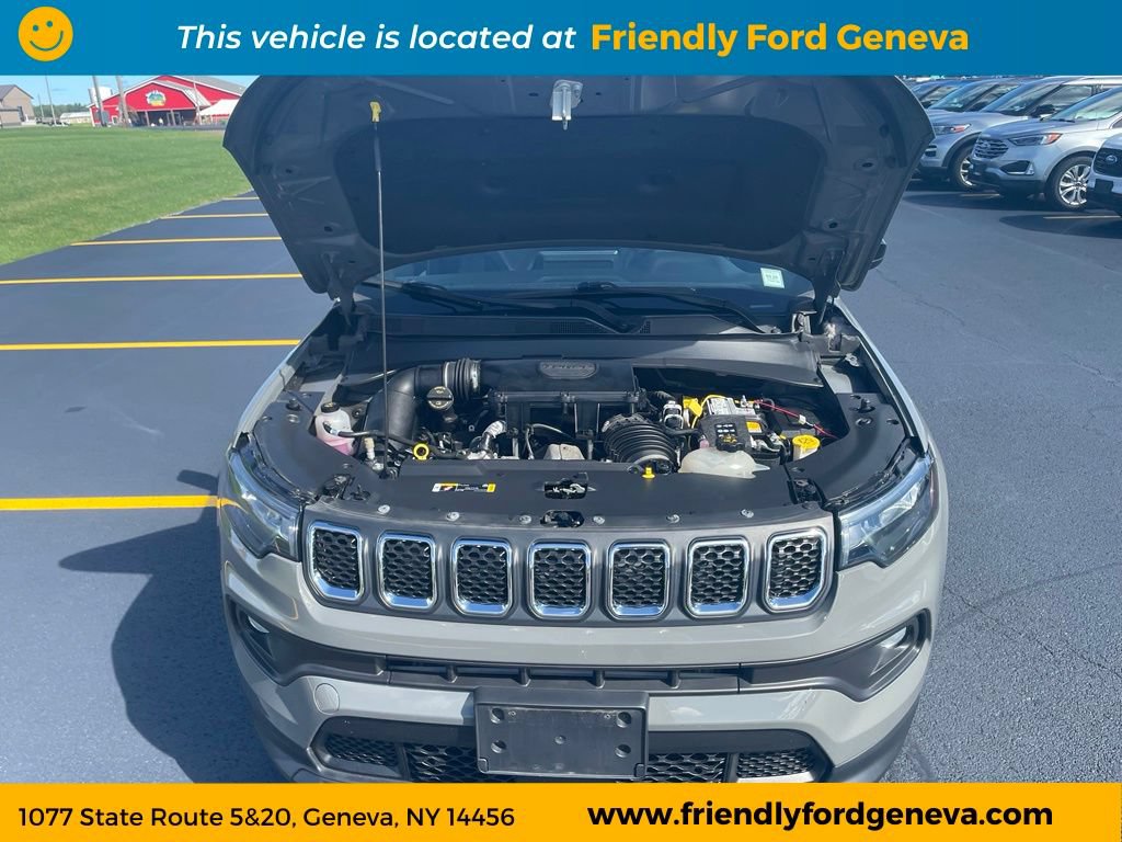 Used 2023 Jeep Compass Latitude w/ Convenience Group AWD/4WD image 31