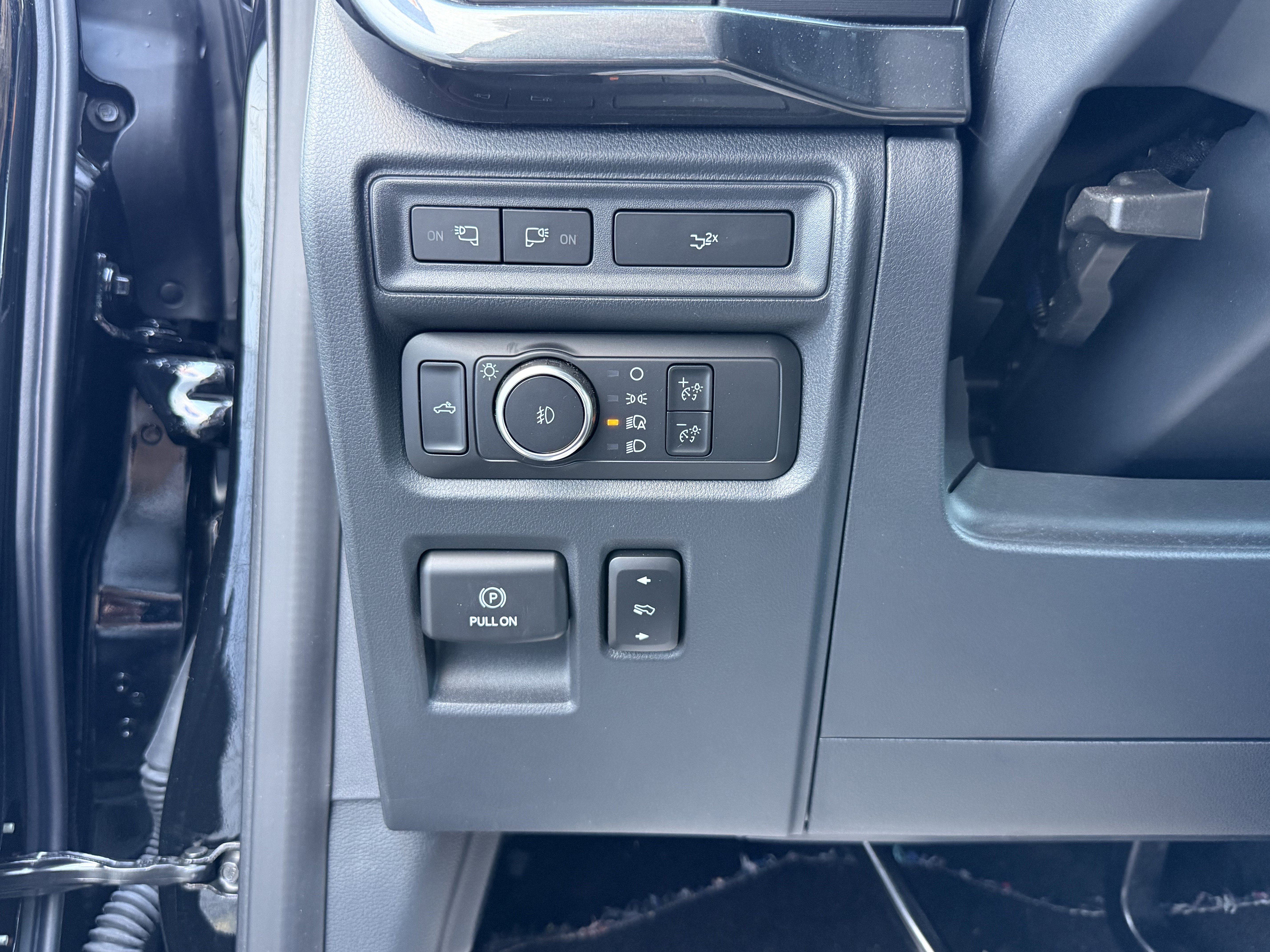 Used 2023 Ford F150 Tremor w/ Trailer Tow Package image 12