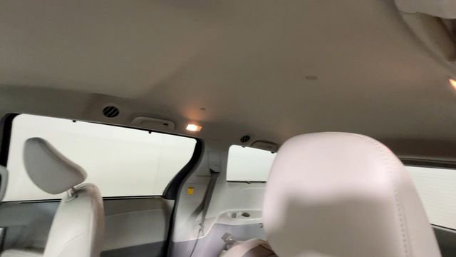 Used 2012 Toyota Sienna XLE FWD image 17