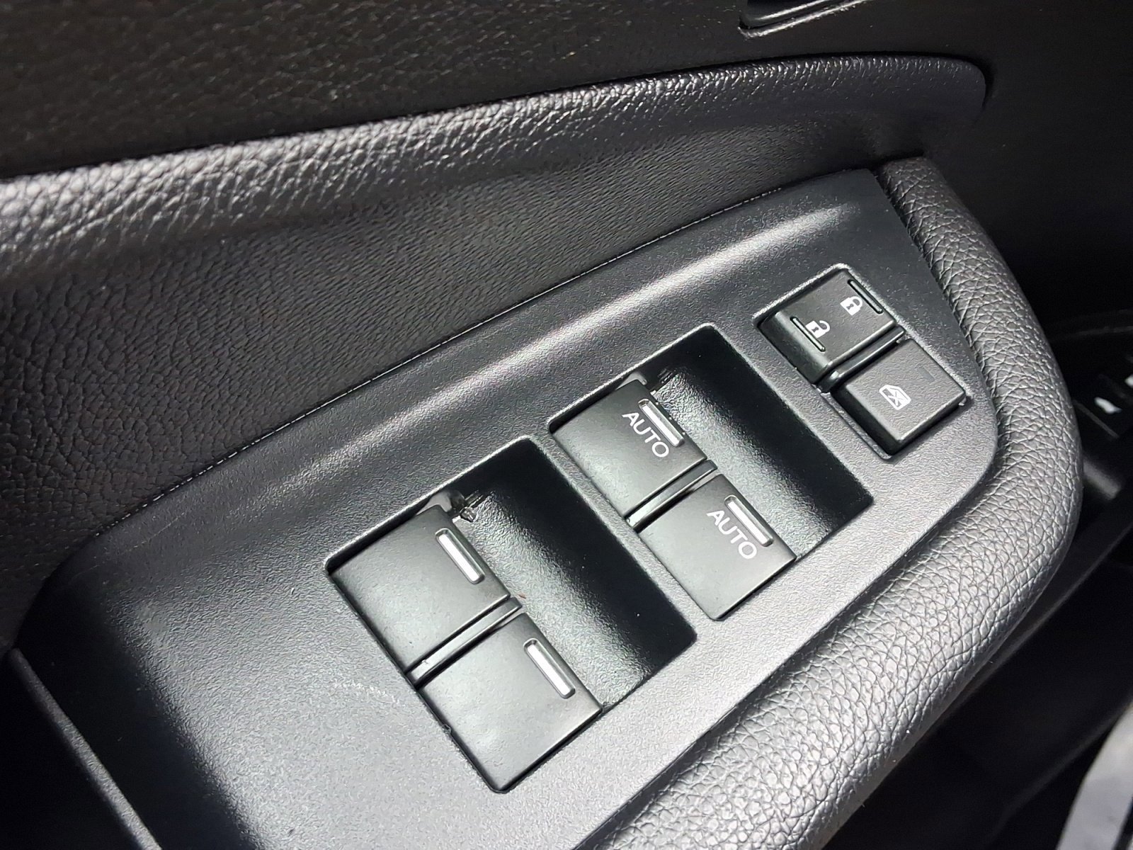 Used 2023 Honda Passport EX-L image 13