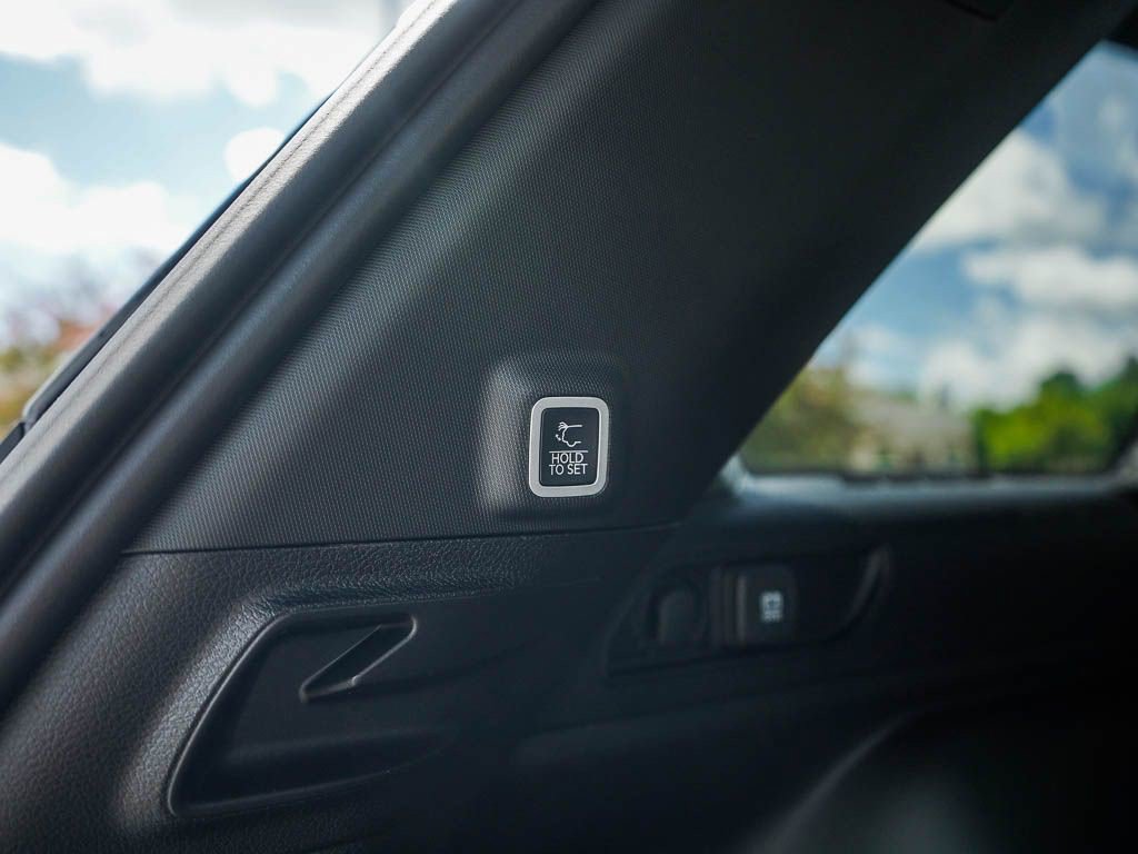 New 2026 Jeep Grand Cherokee Limited AWD/4WD image 9