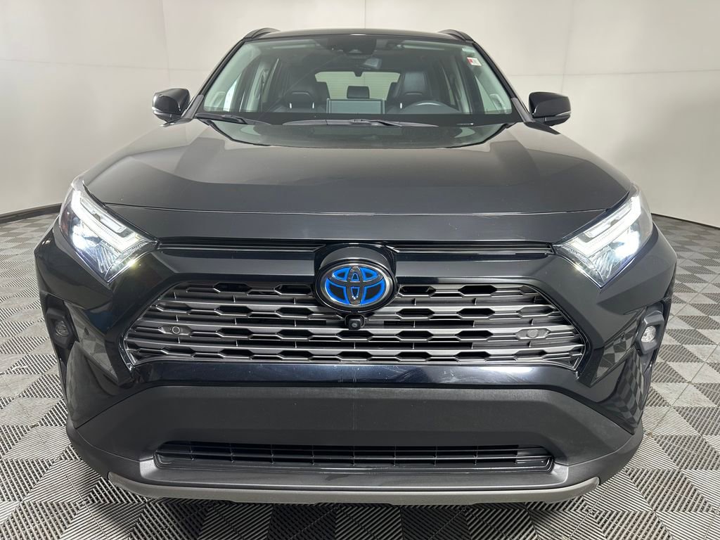 Used 2022 Toyota RAV4 Limited AWD/4WD image 8