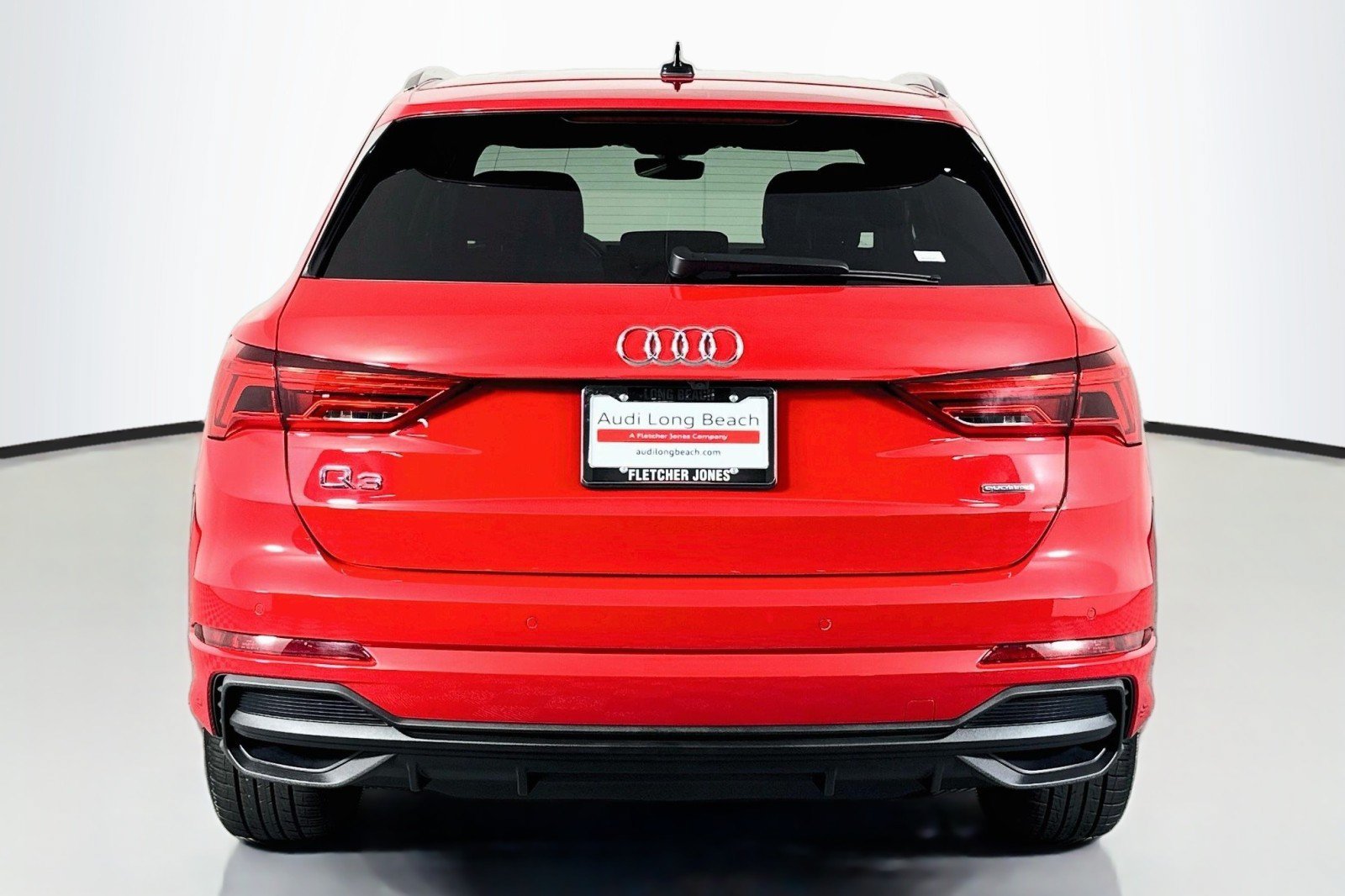 Used 2023 Audi Q3 2.0T Premium Plus w/ Premium Plus Package AWD/4WD image 3
