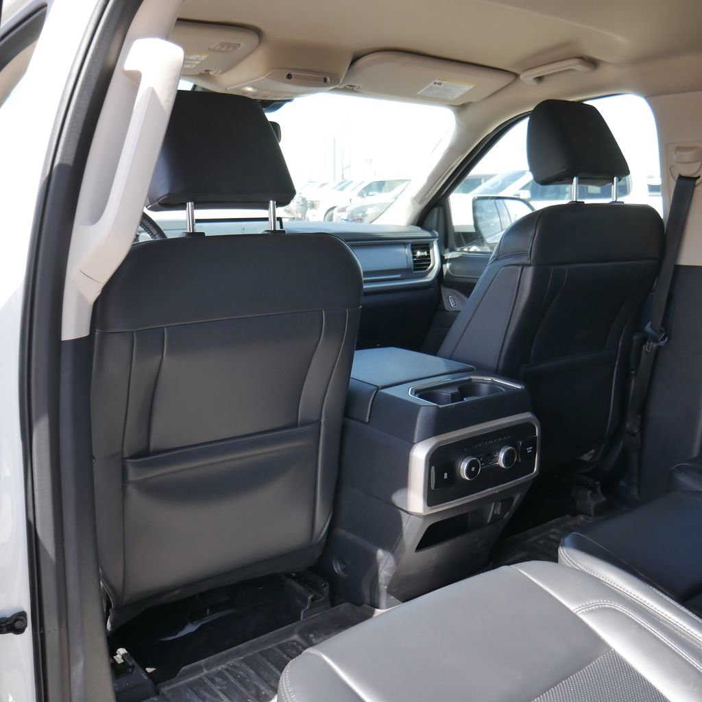 Used 2022 Ford Expedition XLT AWD/4WD image 27