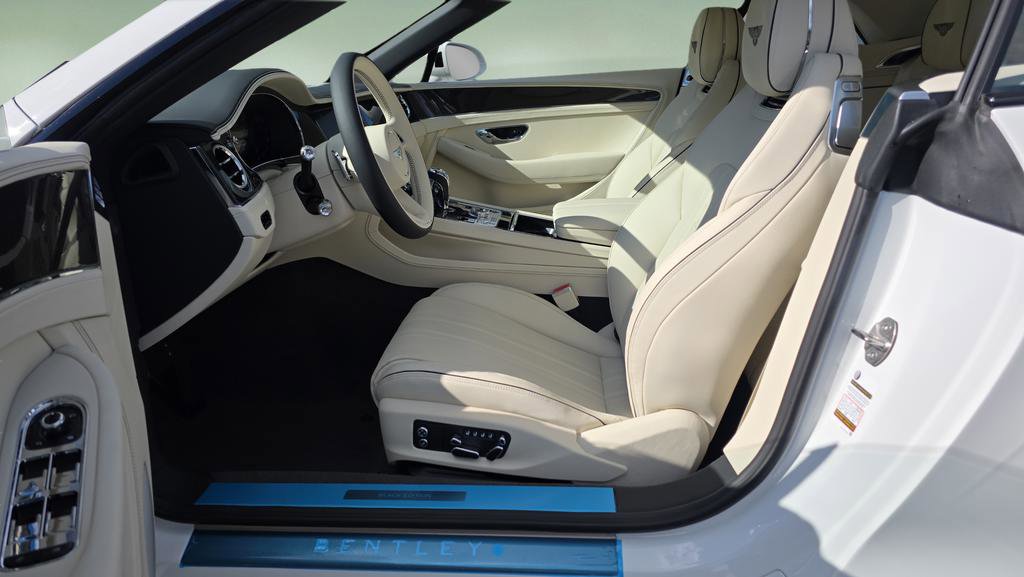 New 2025 Bentley Continental GTC image 27
