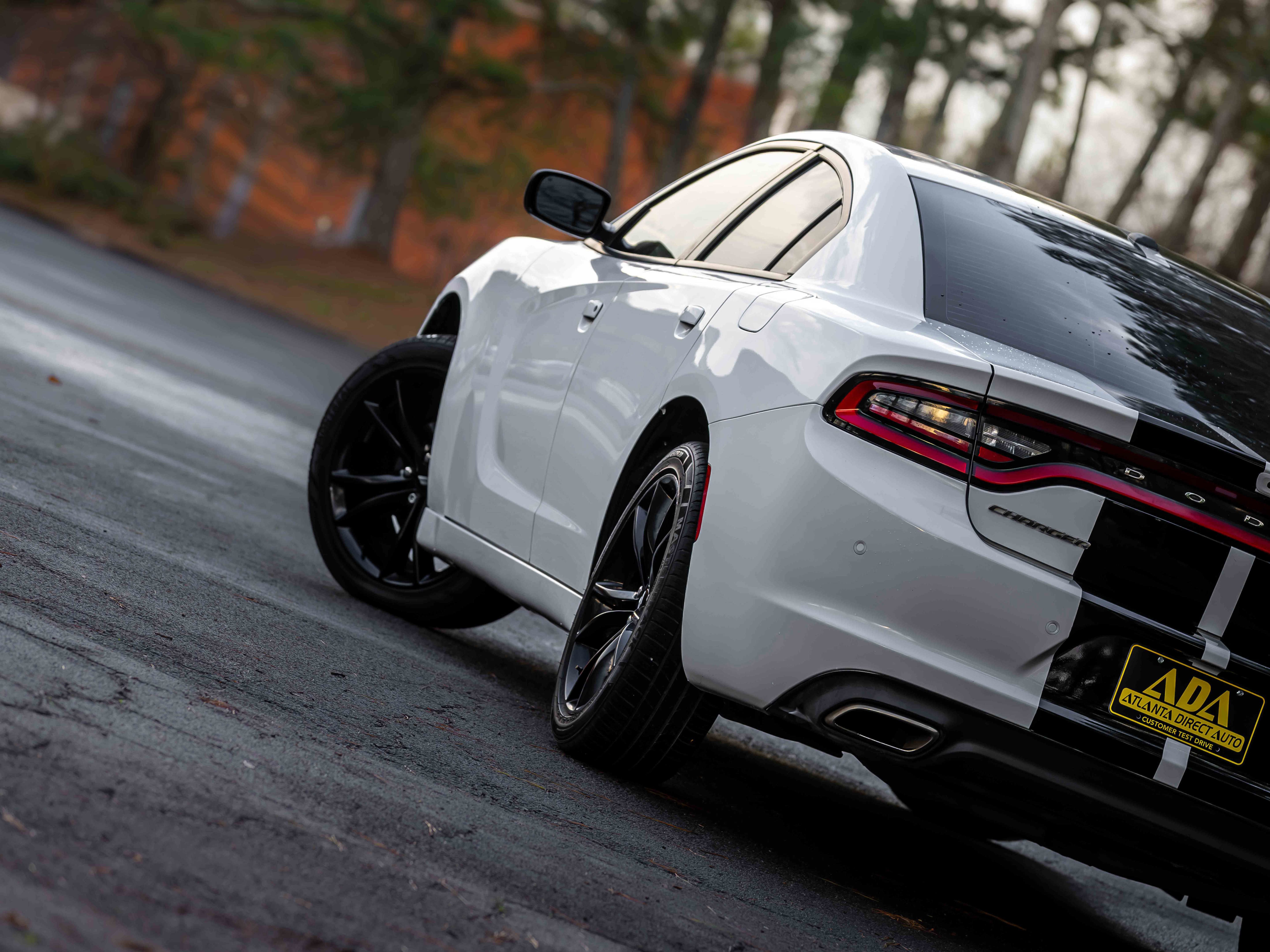 Used 2019 Dodge Charger SXT w/ Leather Interior Group image 25