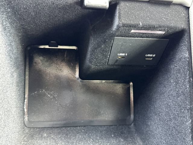 Used 2020 Porsche Cayenne image 27