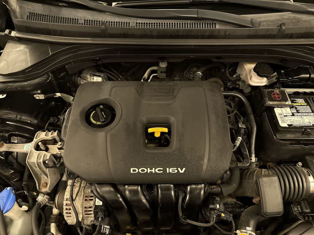 Used 2018 Hyundai Elantra Limited FWD image 11