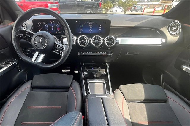 New 2024 Mercedes-Benz GLB 250 image 4