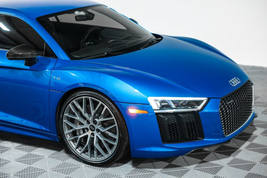 Used 2017 Audi R8 V10 plus AWD/4WD image 5