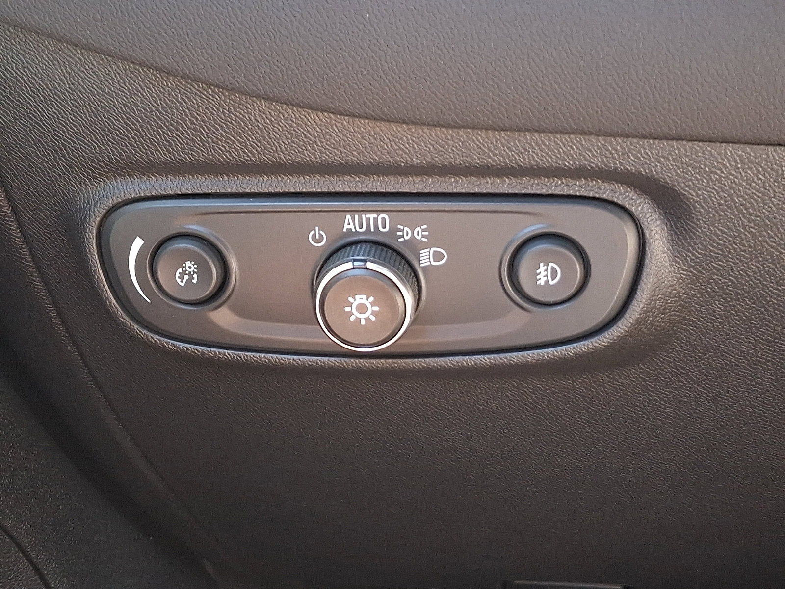 Certified 2024 Chevrolet Equinox Premier AWD/4WD image 25