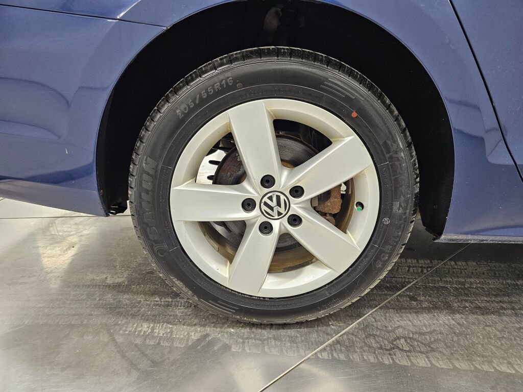 Used 2011 Volkswagen Jetta TDI image 11