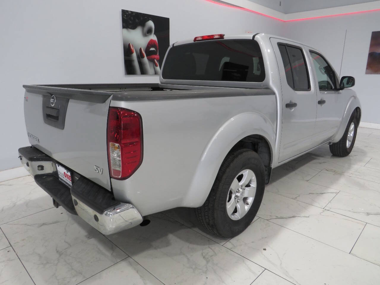 Used 2013 Nissan Frontier SV w/ SV Value Truck Pkg RWD image 4