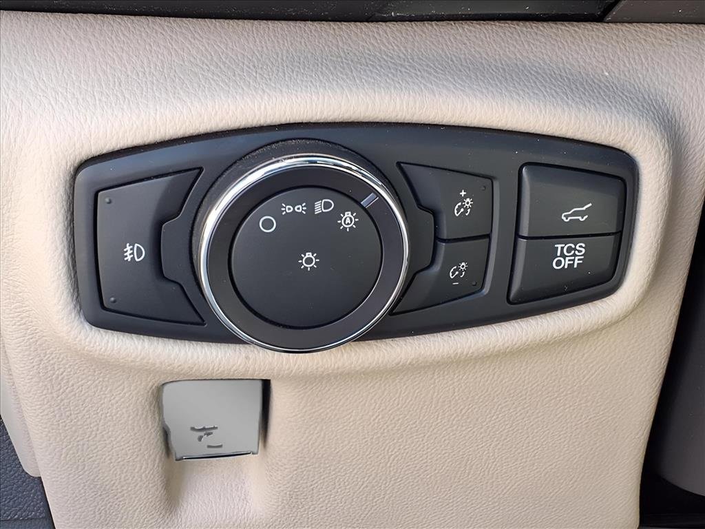 Used 2020 Lincoln Nautilus Reserve image 17