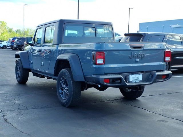 New 2026 Jeep Gladiator Sport AWD/4WD image 4