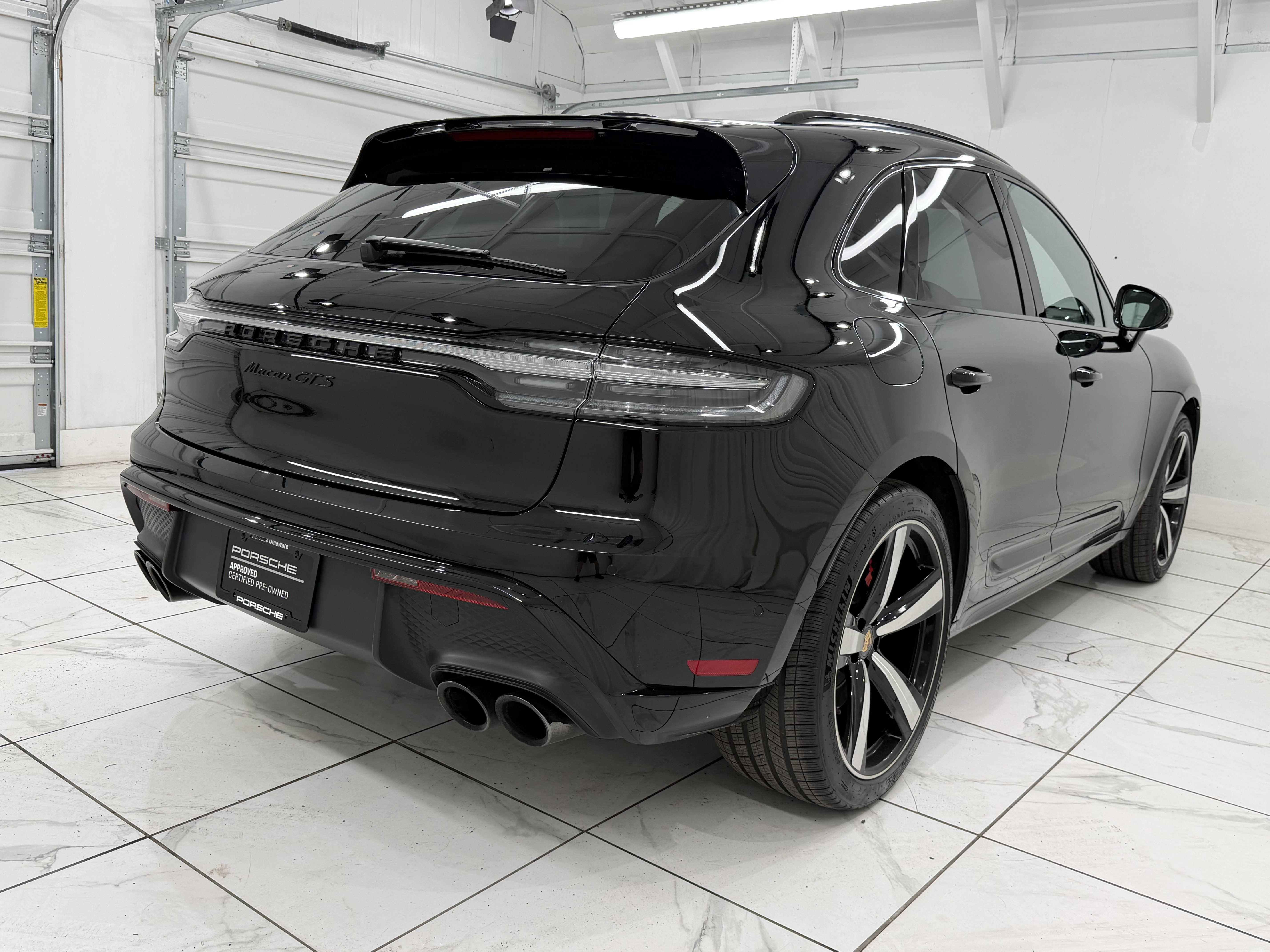 Certified 2024 Porsche Macan GTS image 12