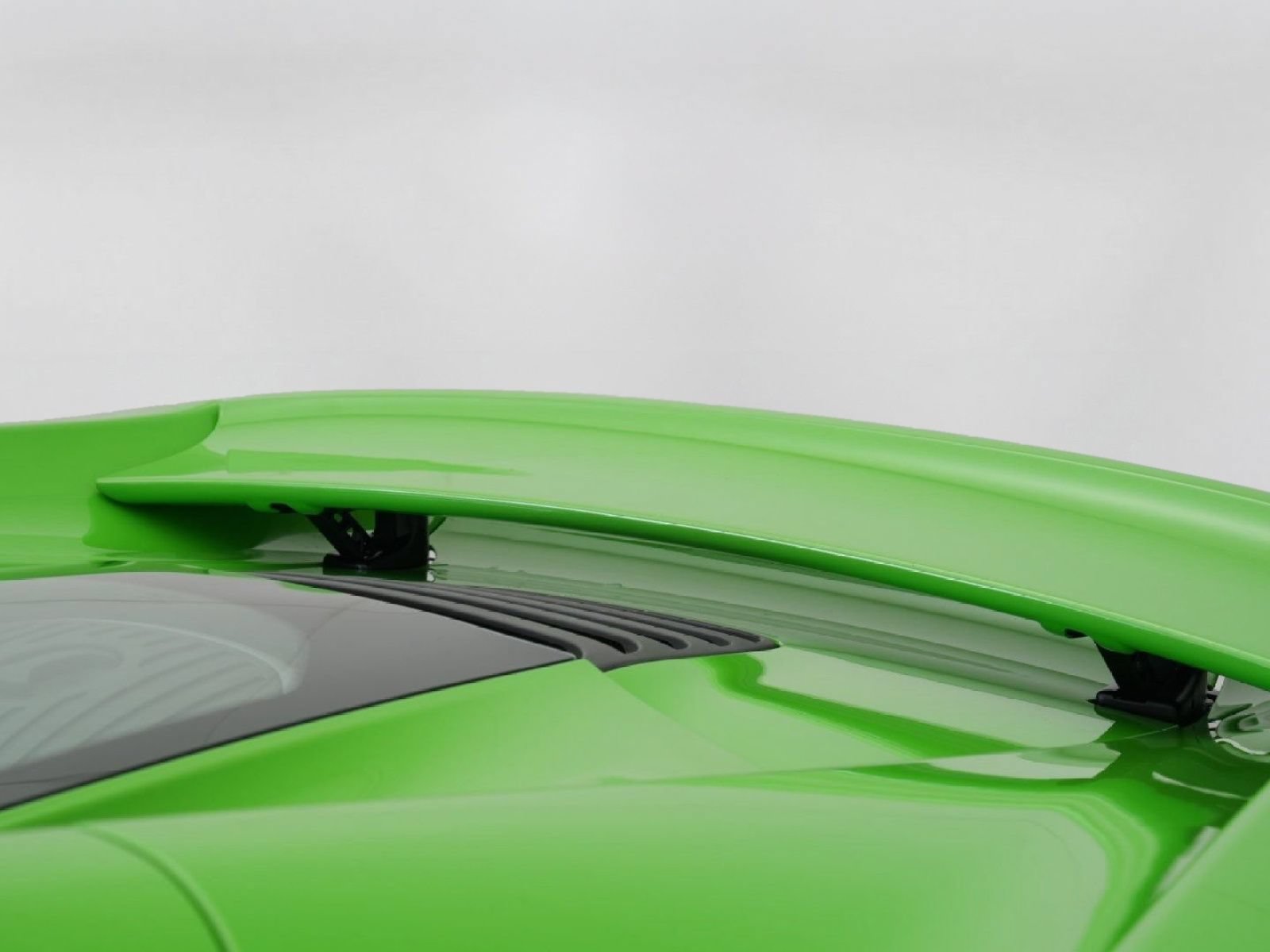 Used 2015 McLaren 650S Spider RWD image 13