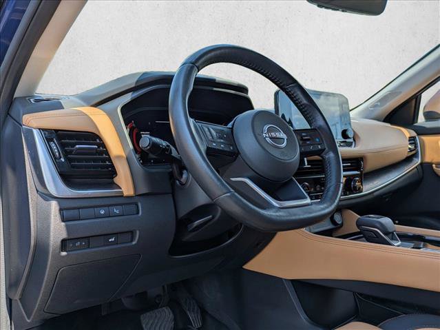 Used 2022 Nissan Rogue Platinum w/ Head-Up Display Package FWD image 11