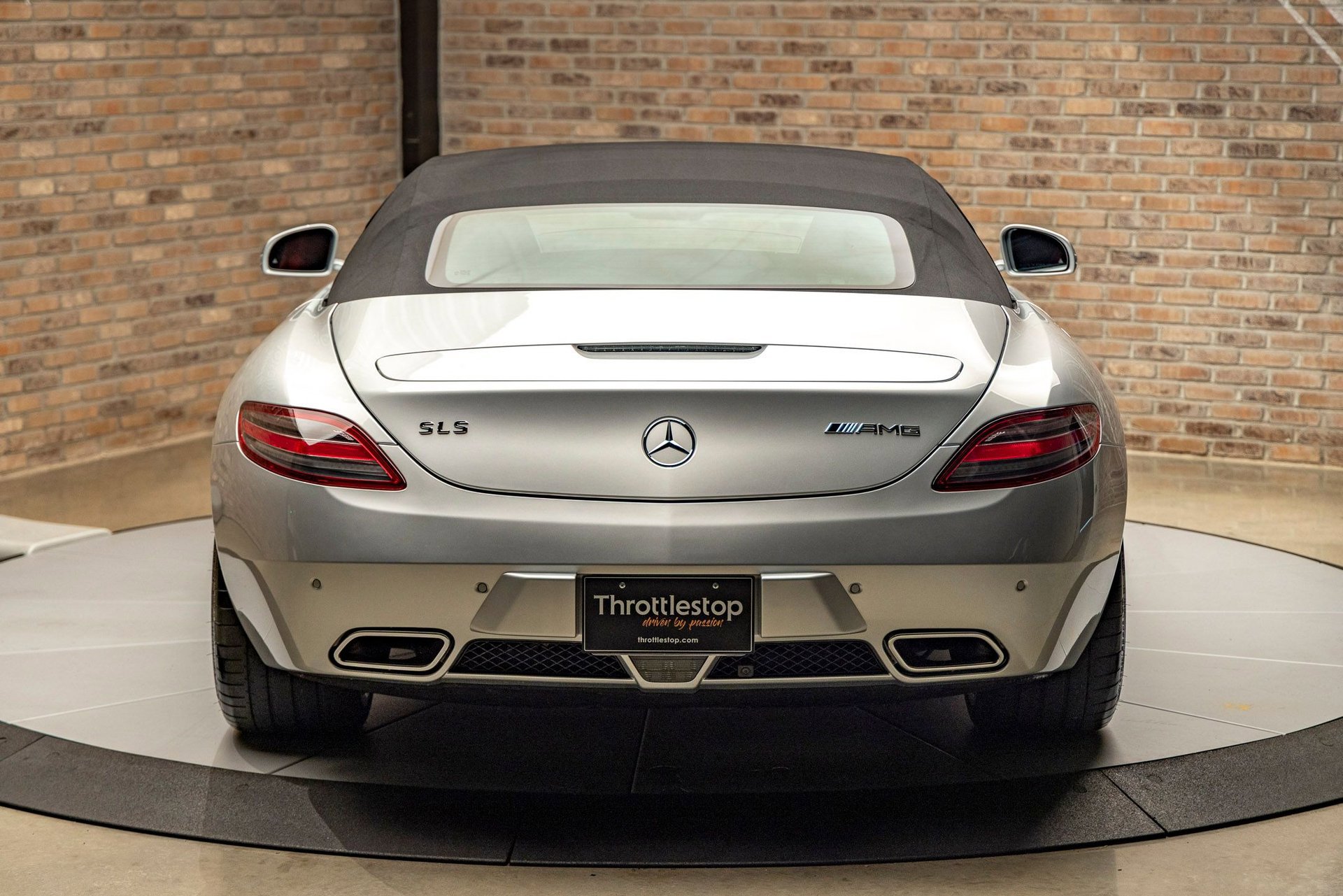 Used 2012 Mercedes-Benz SLS AMG Roadster image 12