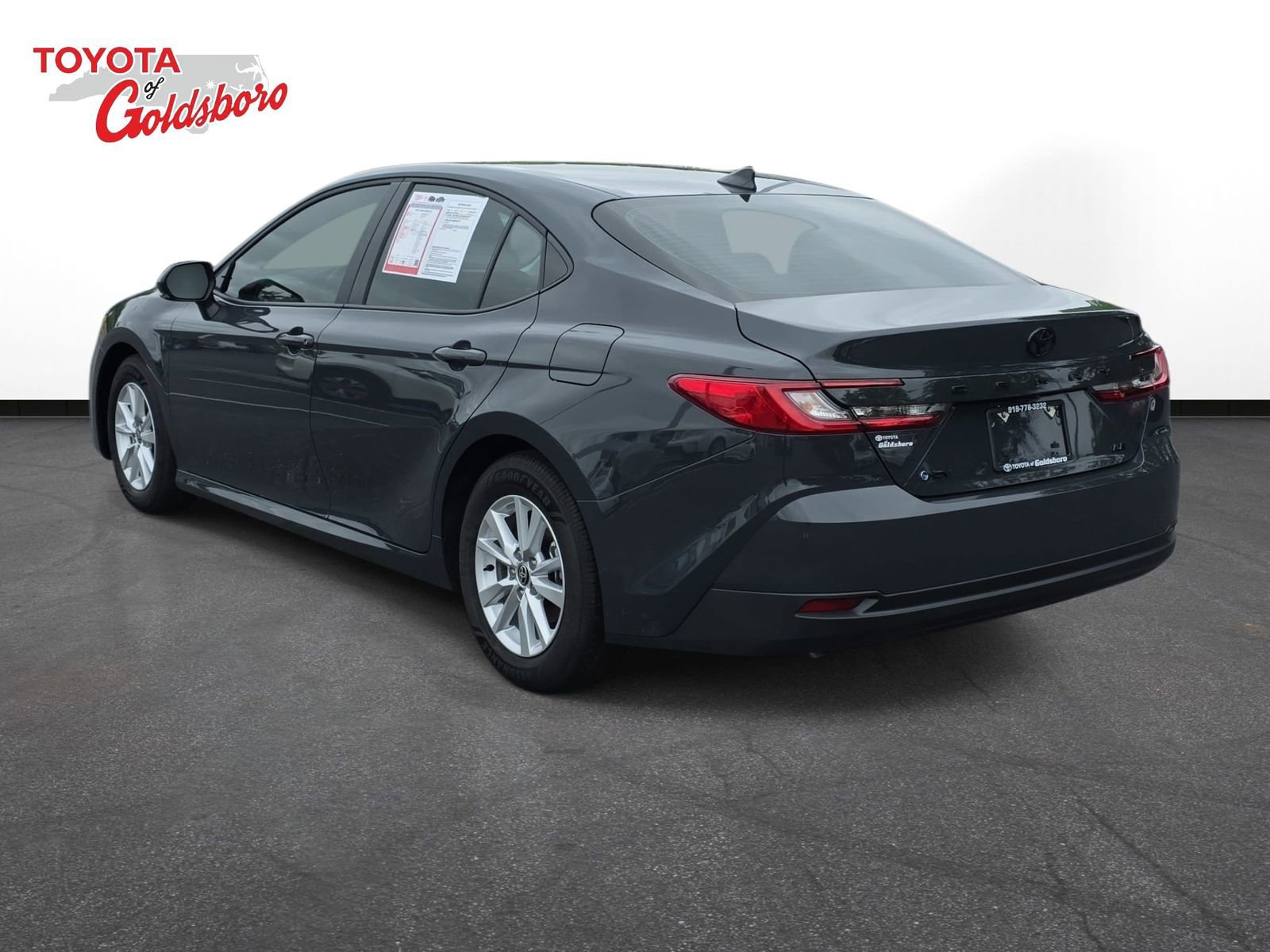 Used 2026 Toyota Camry LE FWD image 7