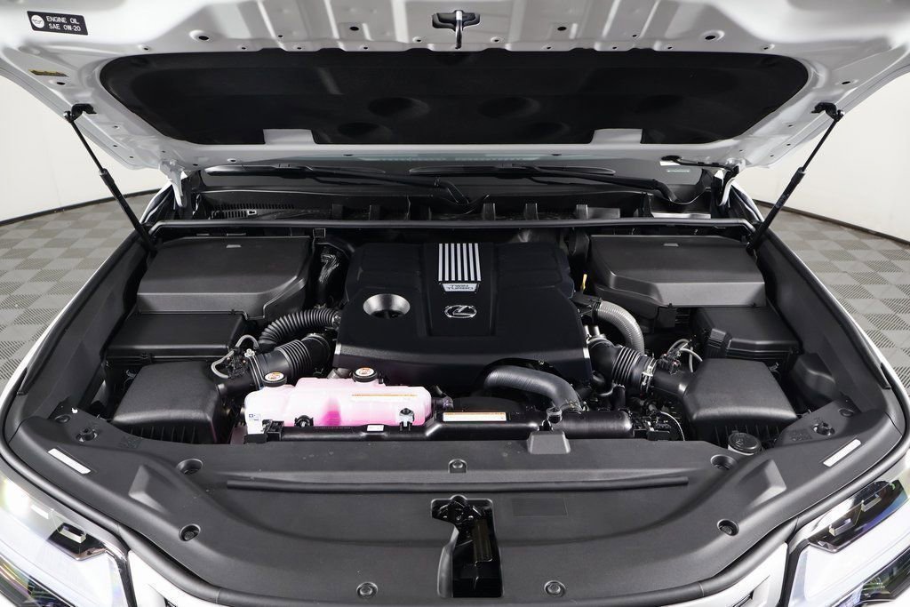 New 2026 Lexus LX 600 4WD w/ Luxury Package image 10