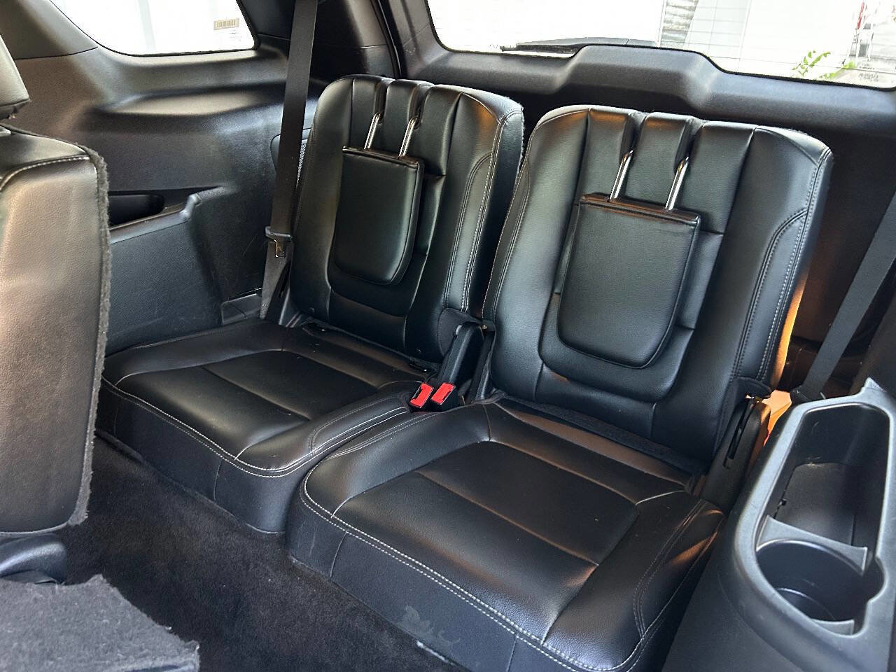 Used 2016 Ford Explorer Limited image 22